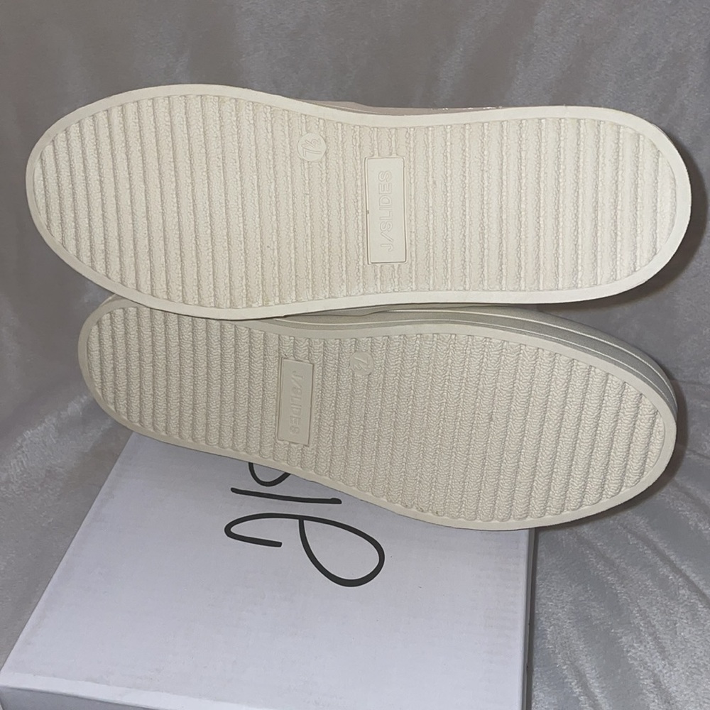 NWT J/SLIDES HARLEE Red Leather Slip-on Sneaker - Picture 13 of 14